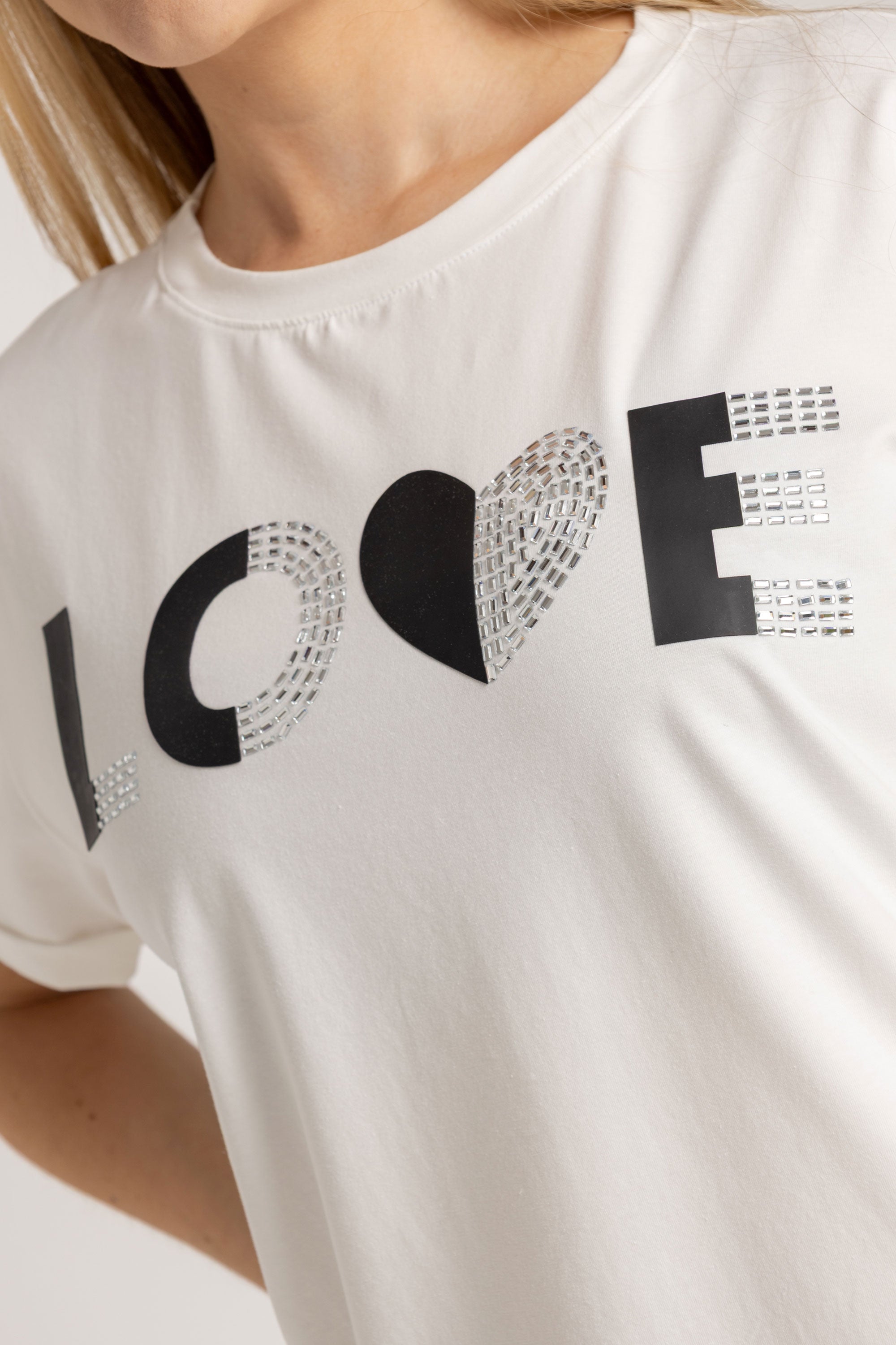 T-SHIRT LOVE NEGRO DMC MARFIL ORC-001