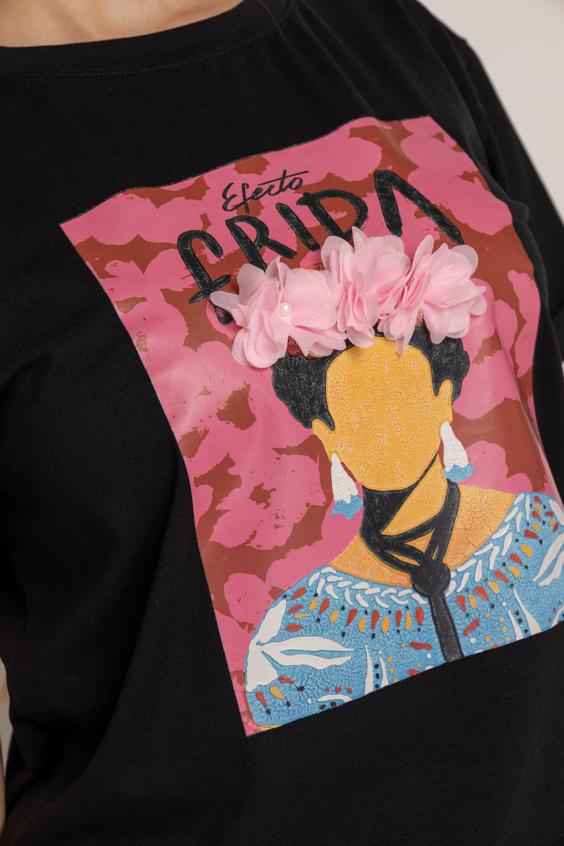 T-SHIRT FRIDA ICON NEGRA ORC-003
