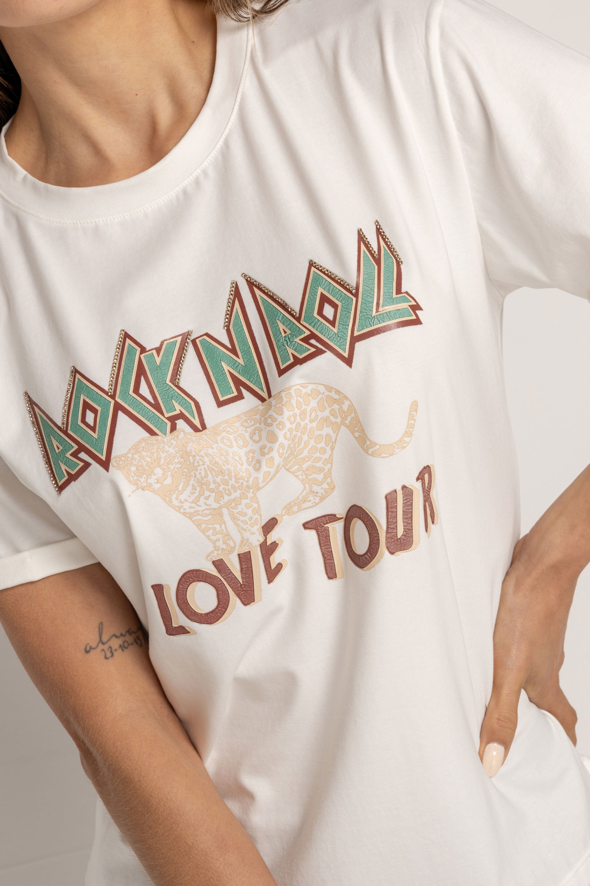 T-SHIRT TIGRE LOVE TOUR MARFIL ORC-021
