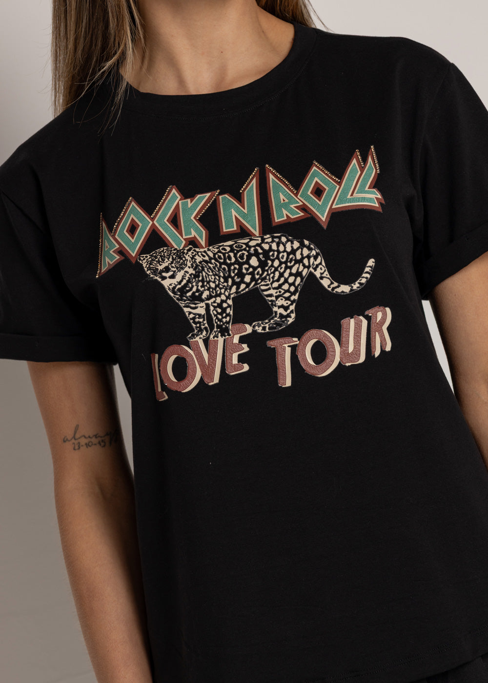 T-SHIRT TIGRE LOVE TOUR NEGRO ORC-021