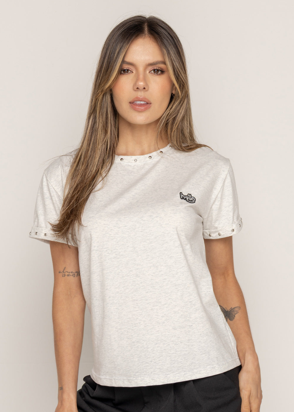 T-SHIRT HELLO NEGRO GRIS ORC-024