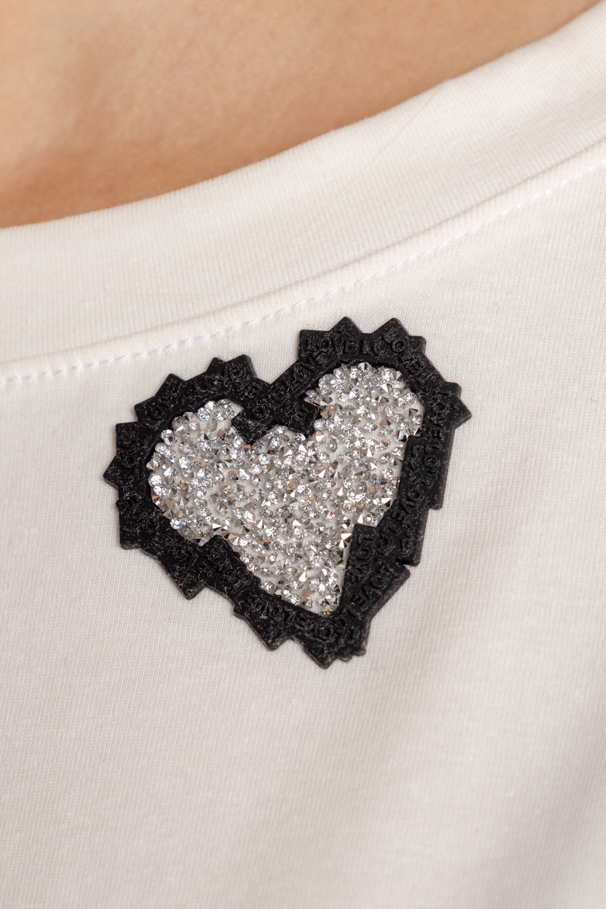 T-SHIRT CORAZON MIRELLA NEGRO MARFIL ORC-027